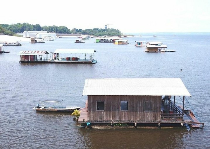 Flutuantes em Manaus