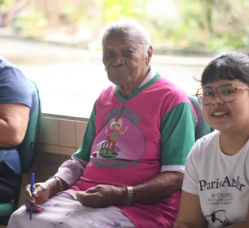 Exemplo: aos 103 anos, dona Maria José esbanja disposição e sorrisos em Associação de Idosos de Manaus